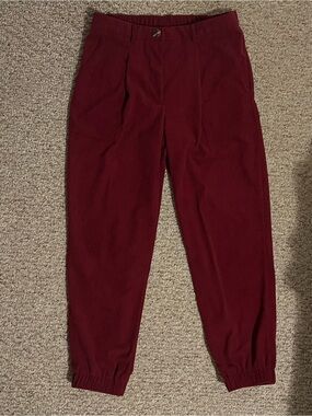 Halara High-Waist Burgundy Corduroy Jogger Pants w/ Pockets sz M